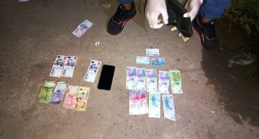 La Policía detectó venta de droga en la vía pública y secuestró envoltorios de cocaína