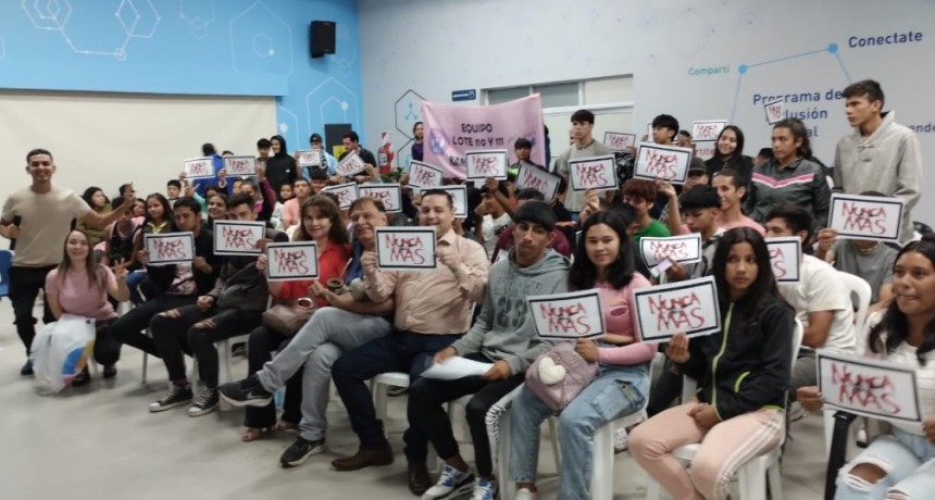 Jóvenes participaron de ciclo de cine debate por el Día de la Memoria, la Verdad y la Justicia