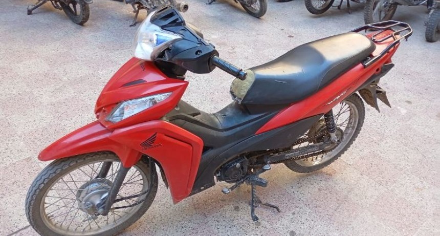 La Policía frustró el robo de una moto y recuperó otra; además secuestró dos motos más con adulteraciones