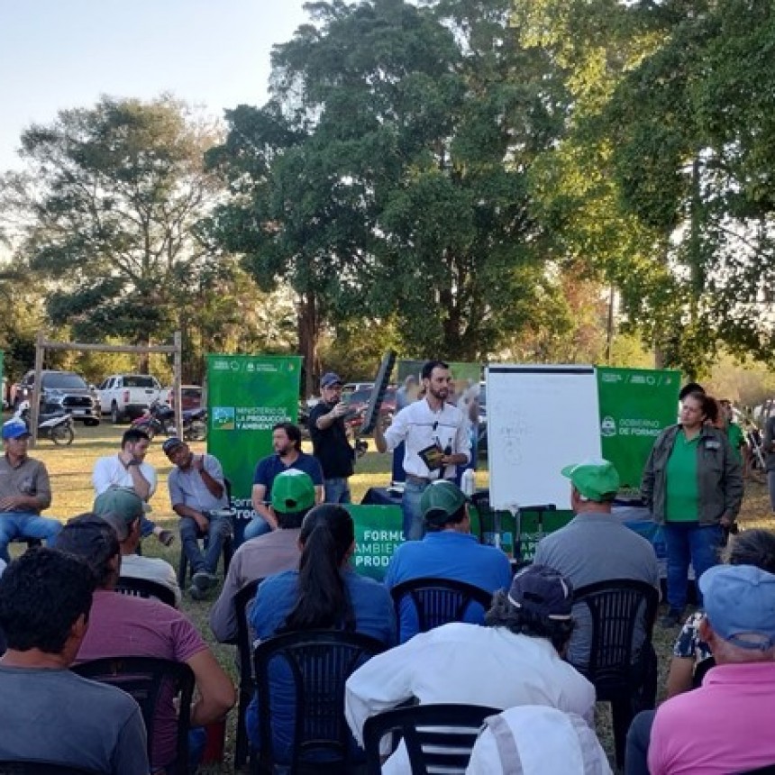 El CEDEVA brindó una capacitación a productores tomateros, en el marco del inicio de la campaña 2024
