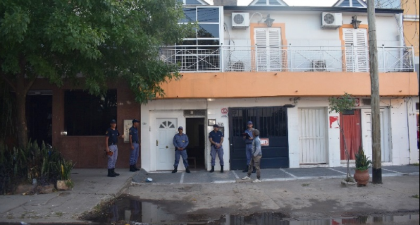 Incendio en un complejo de alquileres terminó con un muerto y un herido