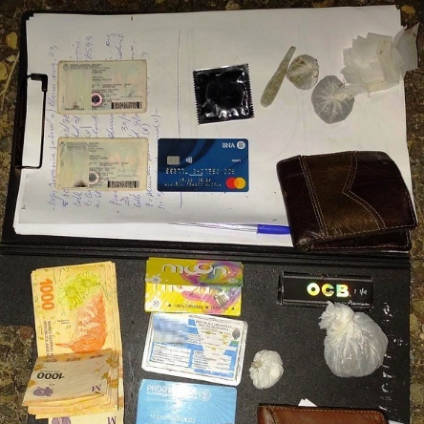 Secuestran marihuana y cocaína y detuvieron a dos jóvenes