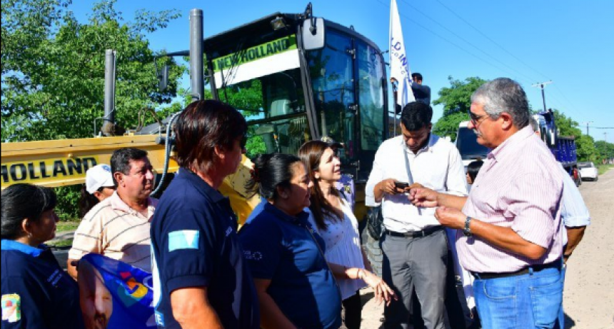 Realizaron trabajos de cuneteo y arreglo de baches en el barrio Itatí I