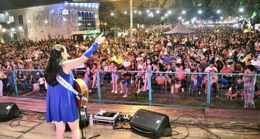 Explota el Paseo Ferroviario con la 𝐅𝐄𝐑𝐈𝐀 𝐘 𝐅𝐄𝐒𝐓𝐈𝐕𝐀𝐋 #𝟖𝐀