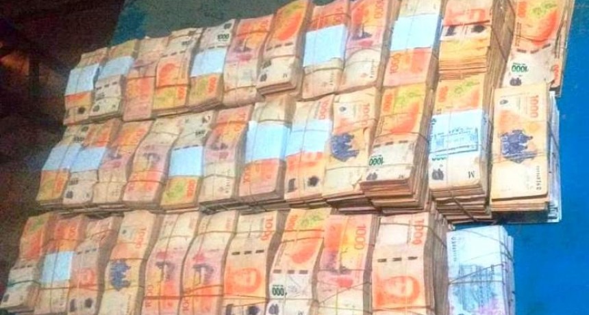 La Policía secuestró 34 millones de pesos que un hombre transportaba en su camioneta
