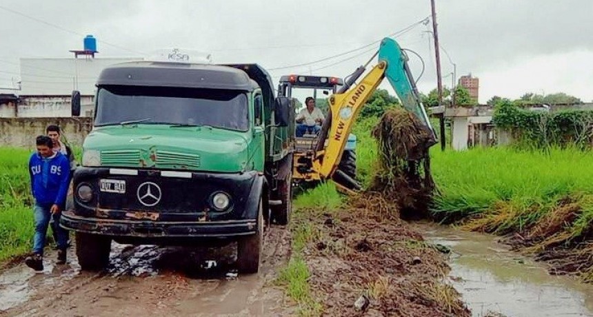 La Municipalidad acentuó el mantenimiento del drenaje urbano a fin de mitigar anegamientos por lluvia