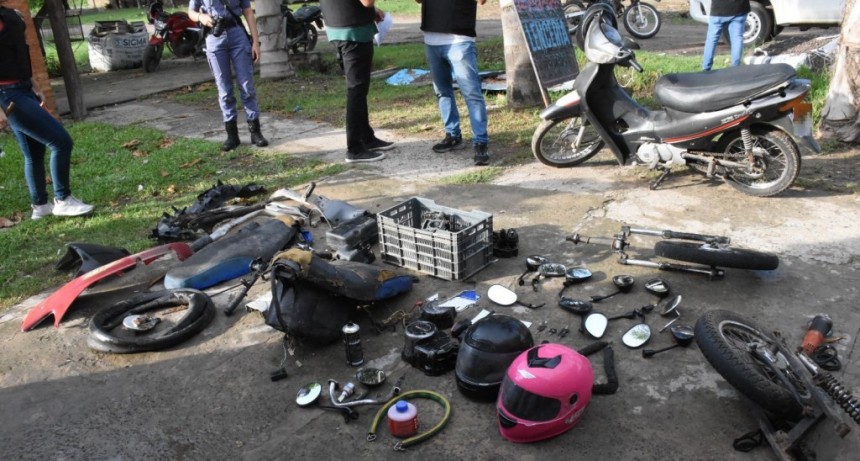 La Policía allanó la vivienda de un sujeto que reducía motos robadas