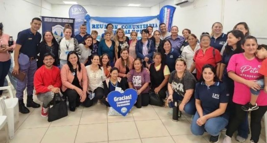 Efectivos de diferentes áreas mantuvieron un encuentro con vecinos de la ciudad