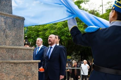 El gobernador Insfr&aacute;n presidi&oacute; el acto por el 147&ordm; aniversario de la fundaci&oacute;n de Formosa