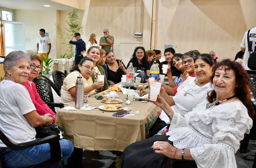 Se realiz&oacute; bingo y celebraci&oacute;n de cumplea&ntilde;os del &aacute;rea de Adultos Mayores de la Municipalidad
