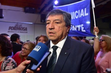 Ar&aacute;oz detall&oacute; los alcances del protocolo de seguridad y el marco regulatorio para celulares en las escuelas