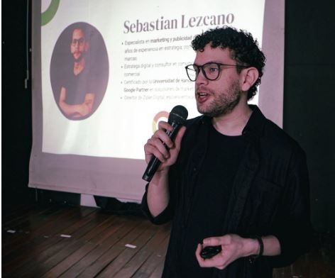 El formose&ntilde;o Sebasti&aacute;n Lezcano disertar&aacute; en la Cumbre Mundial de Comunicaci&oacute;n Pol&iacute;tica en Uruguay