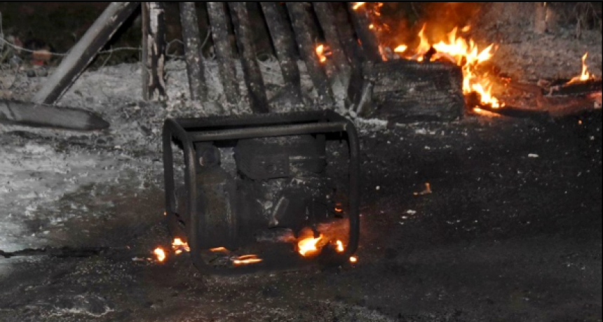 Manipulaba combustible y terminó con graves heridas por una explosión