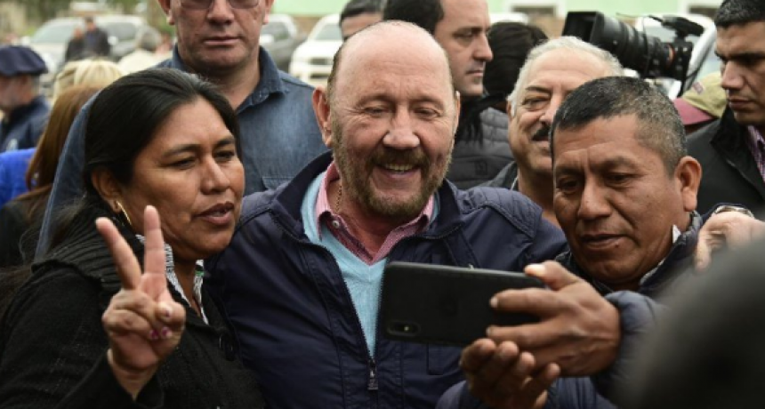 Insfrán: “Vamos a seguir recorriendo el mismo camino de siempre, que es el de estar con ustedes, con el pueblo”