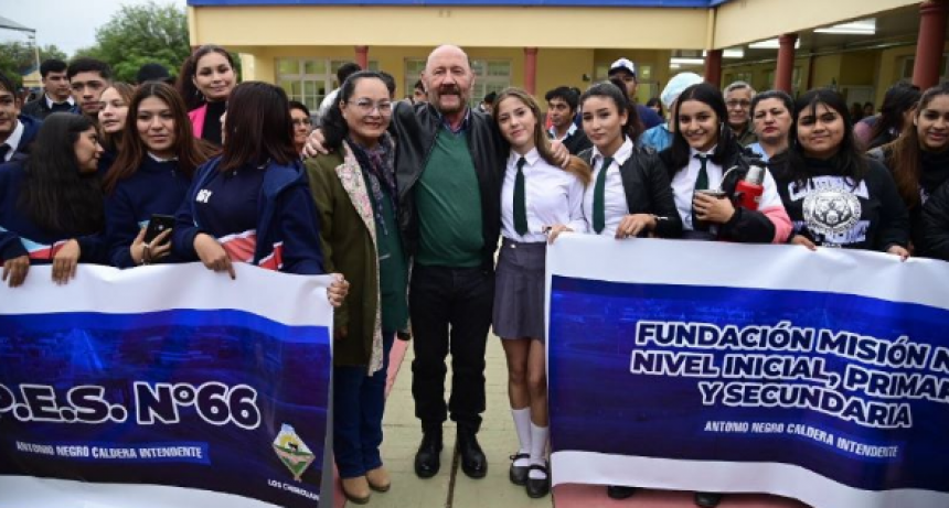 OPNGT: Insfrán anunció más obras en la localidad de Laguna Yema