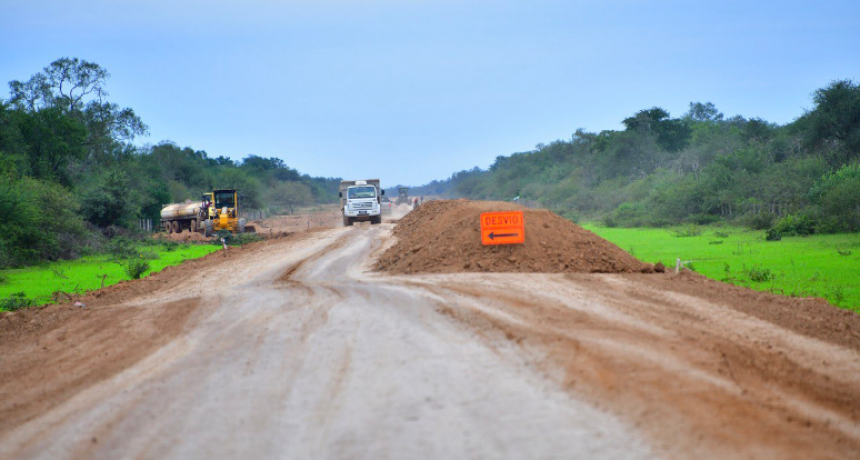 Avanza obra de estabilizado granular para el camino que une Fraga con El Chorro