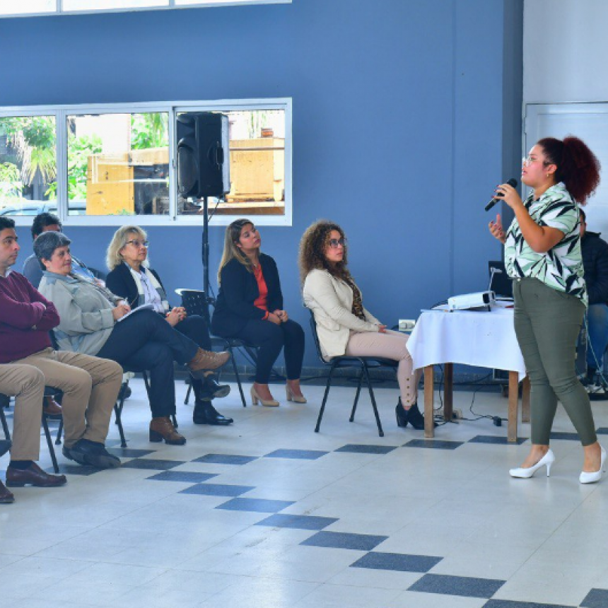 El IAPA brindó capacitación en consumos problemáticos a trabajadores viales