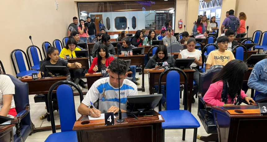 Jóvenes de Subteniente Perín recorrieron instituciones en la ciudad de Formosa