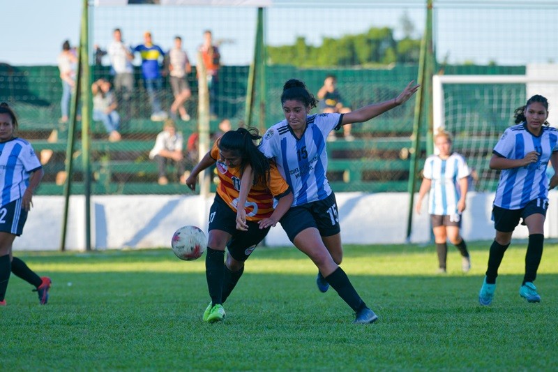 En Estanislao del Campo acondicionan canchas para el Torneo de La Amistad-Copa “GildoInsfrán”