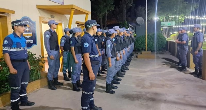 Perín realizó un festival por su 113° aniversario y la Policía brindó un amplio servicio de seguridad