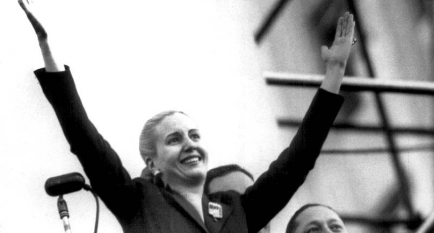 El gobernador Insfrán recordó el natalicio de Evita