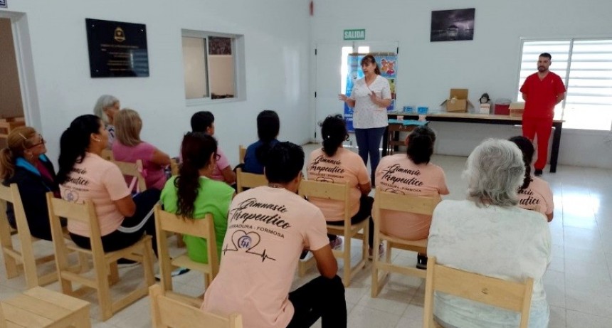 Centro de salud de Herradura: realizó vacunación antigripal y charla bucodental en el Gimnasio Terapéutico municipal