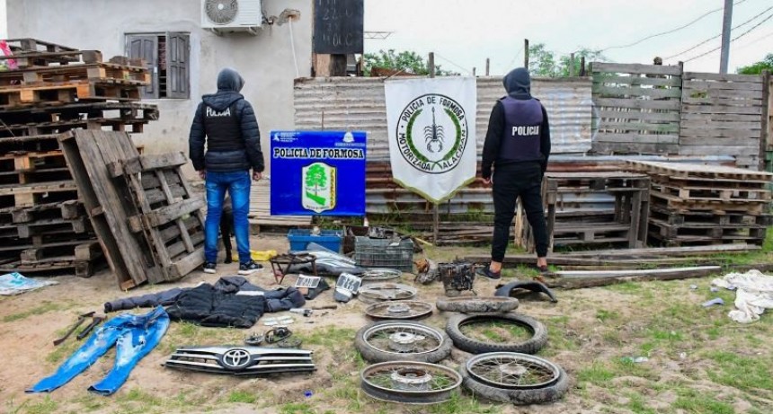 La Policía desbarató un desarmadero de motos