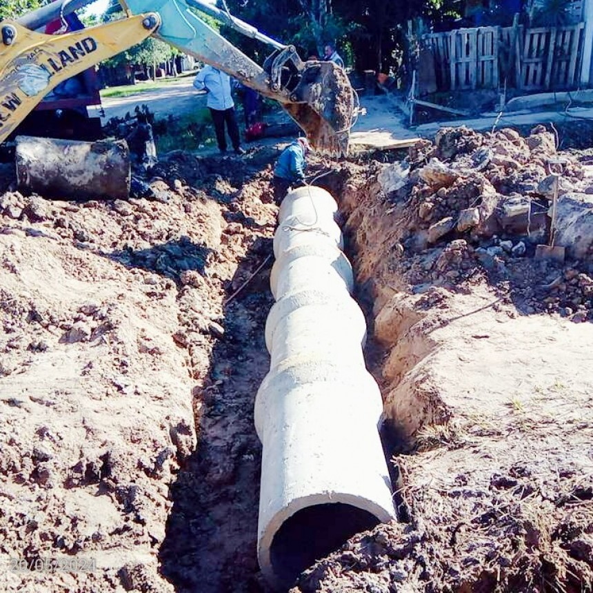 Activo arranque de semana en barrios capitalinos con trabajos municipales