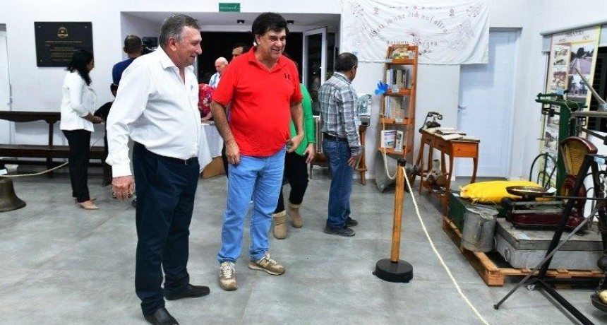 Con motivo de sus 125 años realizaron exposición de antigüedades en Herradura