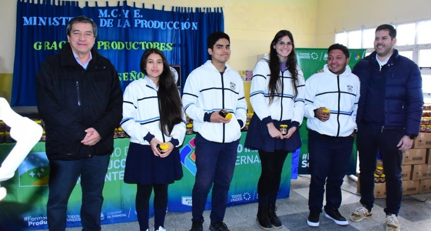 Como cierre de la semana de la miel, se realizaron talleres en diferentes escuelas de la ciudad