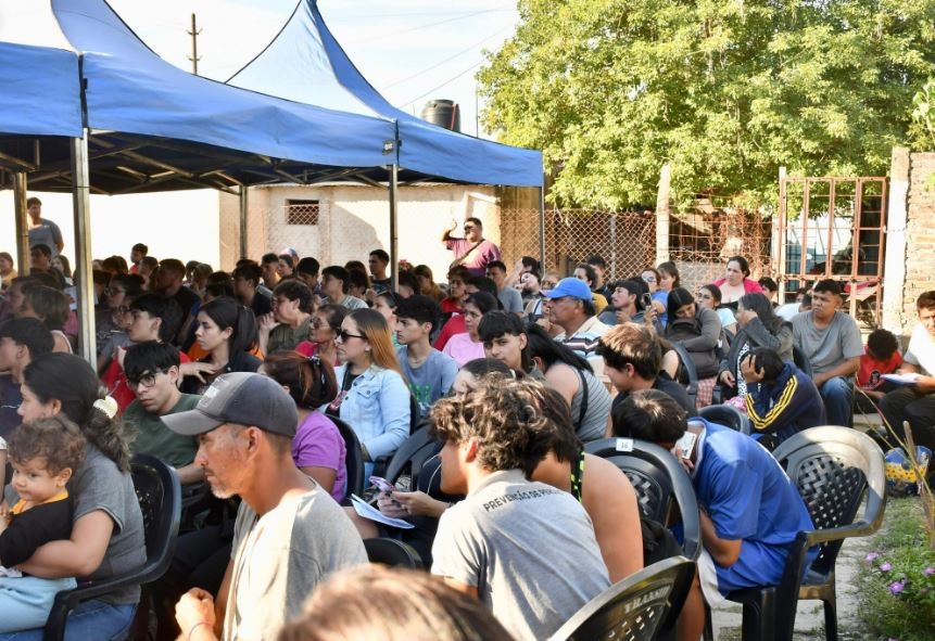 EL MUNICIPIO BRINDÓ MÚLTIPLES SERVICIOS A VECINOS DEL BARRIO VIRGEN DE LOURDES