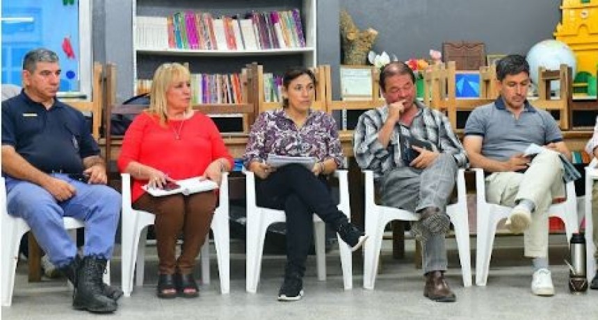 Reunión del Comando de Emergencia en Palo Santo: analizaron la situación y asistencia a zonas afectadas por las lluvias