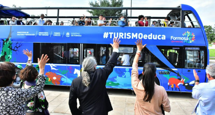“Turismo Educa” tuvo su primer recorrido por la ciudad Capital