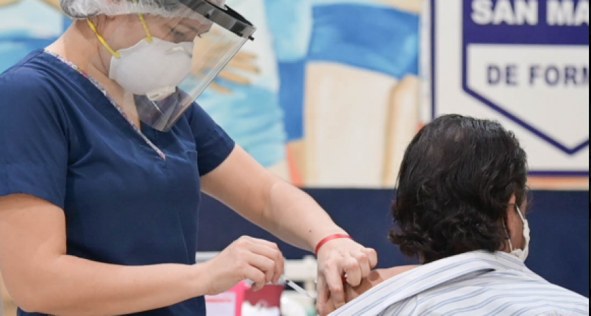 Insfrán confirmó tres nuevas jornadas de vacunación contra el COVID-19