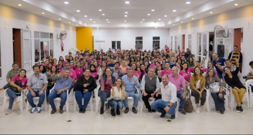 Trabajadores y trabajadoras del IPV manifestaron su apoyo a la candidatura de Petu Argañaraz como intendenta