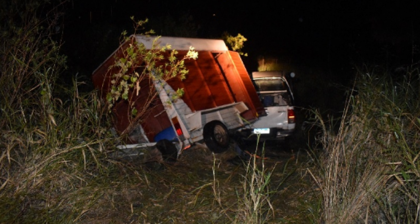 Una mujer y su hijo murieron en un siniestro vial sobre la Ruta Nacional 11, en el acceso a San Hilario