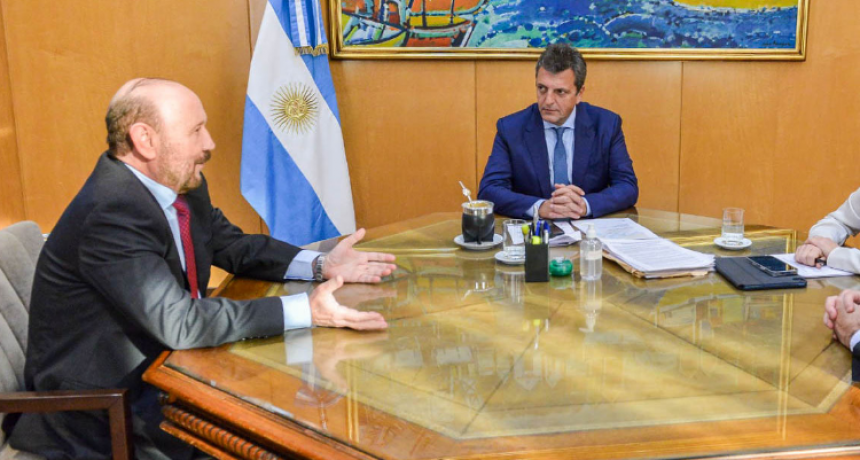 Insfrán se reunió con Massa para avanzar en el llamado a licitación de línea de alta tensión
