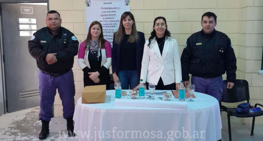 Dictan curso-taller en Unidad Penitenciaria sobre masculinidades saludables