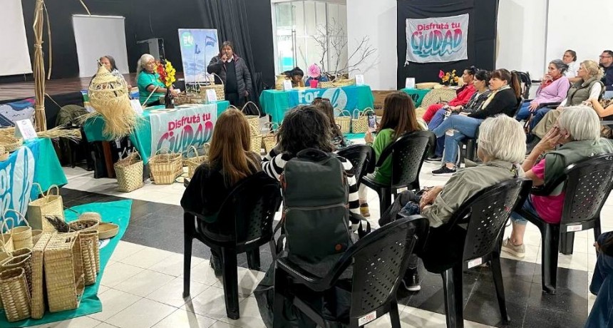 El municipio abrió sus puertas a emprendedoras interesadas en artesanías de etnias locales