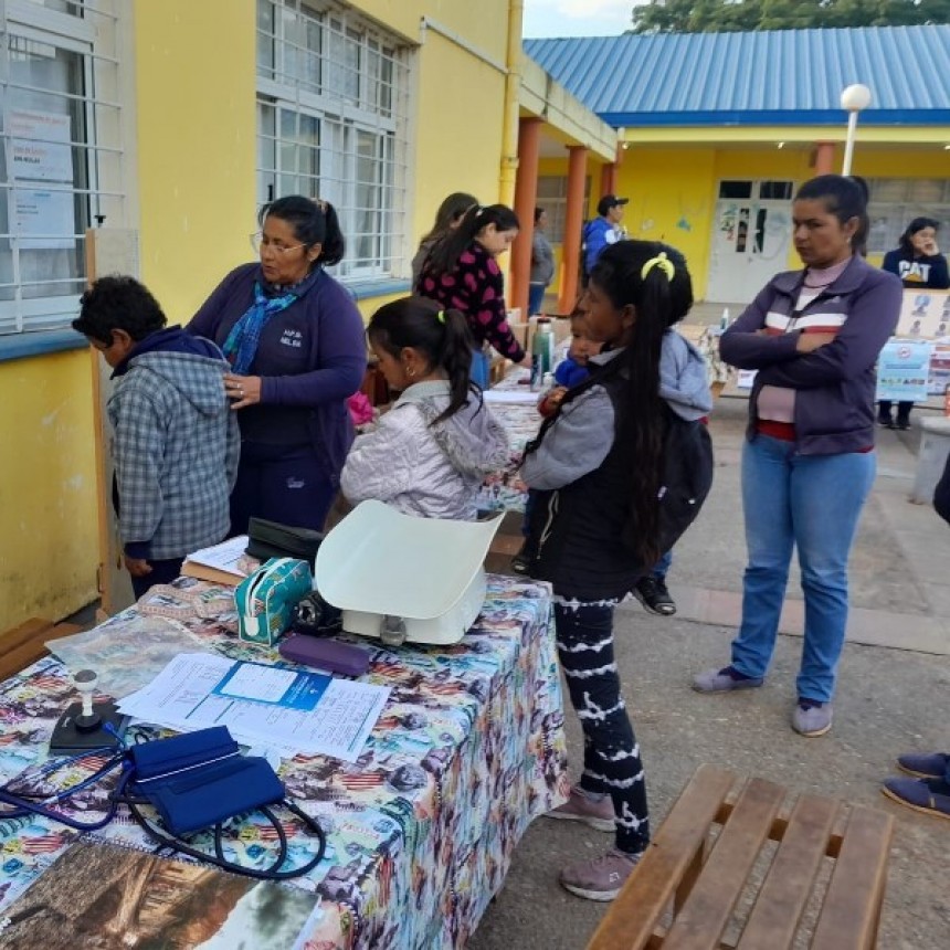 El hospital de Palo Santo sigue llevando servicios de salud gratuitos a los barrios