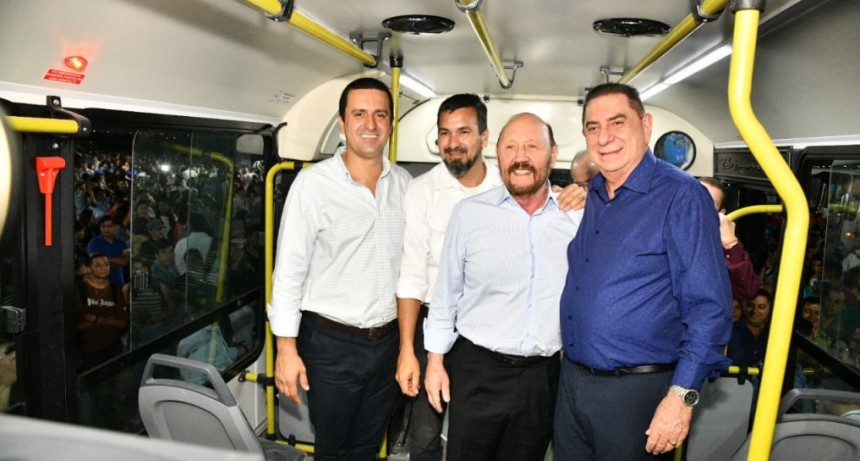 El intendente Jofré junto al gobernador Insfrán presentaron el nuevo sistema de transporte “Fermoza”