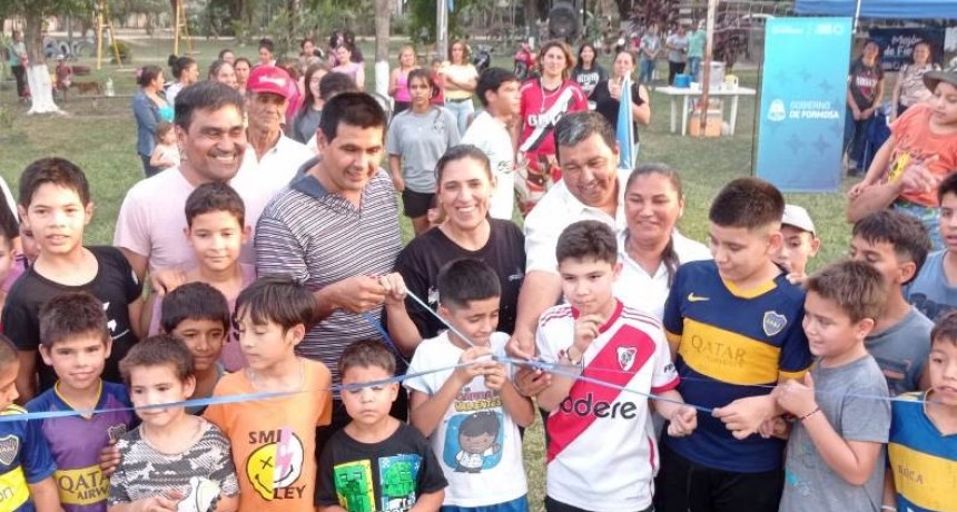 En Mojón de Fierro se inauguró una escuela de fútbol infantil