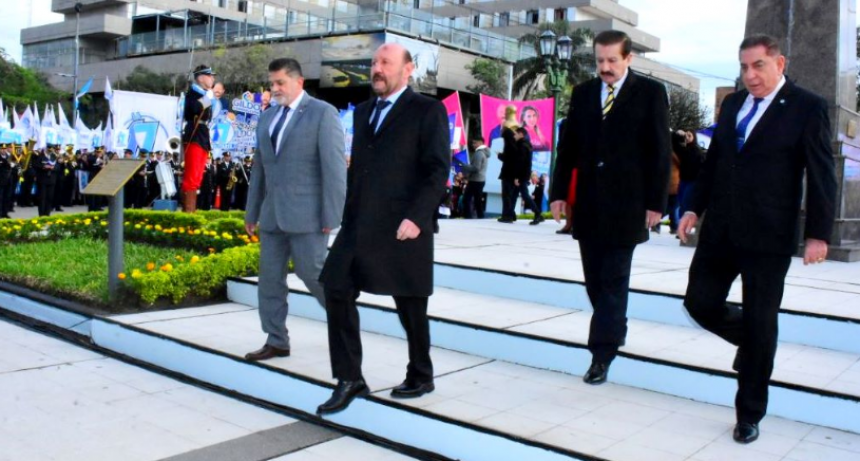 Insfrán encabezó el acto por el 69° Aniversario de la Provincialización de Formosa