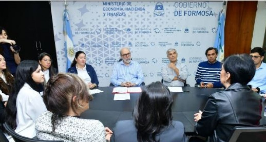 Línea crediticia del CFI: Economía mantuvo reunión informativa con mujeres empresarias