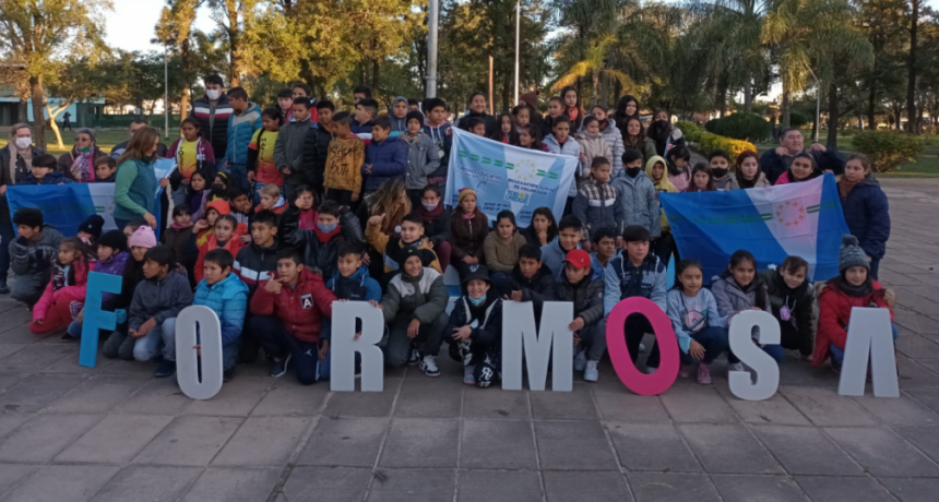 Una delegación de 90 estudiantes de El Colorado viajó con Turismo Educativo a Córdoba