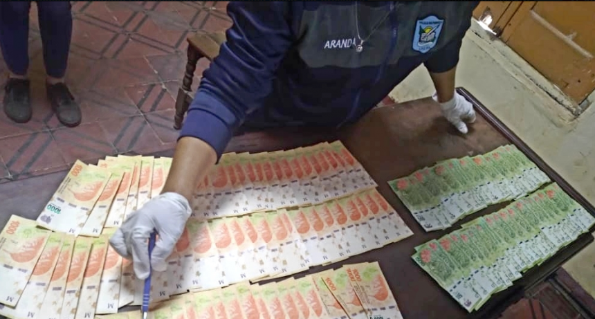 Interior-Comandante Fontana: La Policía aprehendió a una mujer por presunta sustracción de dinero