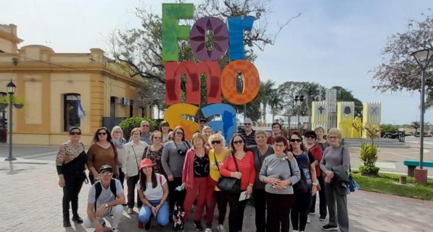 Grupo de turistas de Córdoba destacó la belleza de la ciudad de Formosa