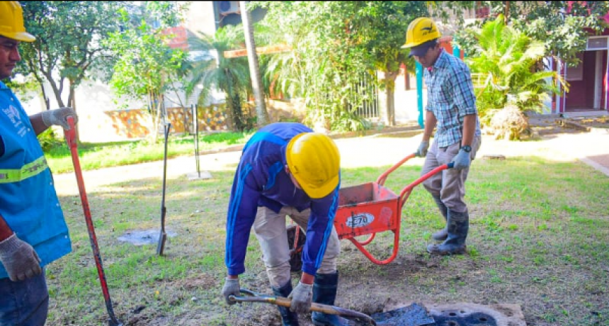 El Municipio realizó trabajos de acondicionamiento de los desagües pluviales en el barrio Hipólito Yrigoyen