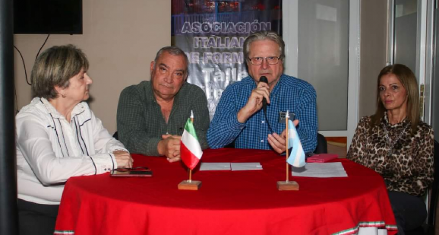 SE ENTREGARON LOS PREMIOS DEL CONCURSO LITERARIO 