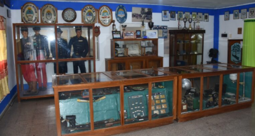 Destacan que el Museo Policial es un lugar para “transmitir y conservar el patrimonio” de la institución